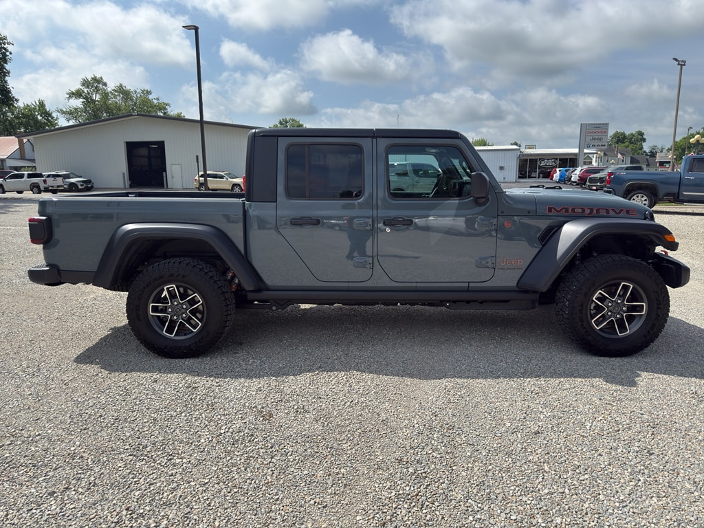 Used 2026 Jeep Gladiator Mojave Cab; Crew