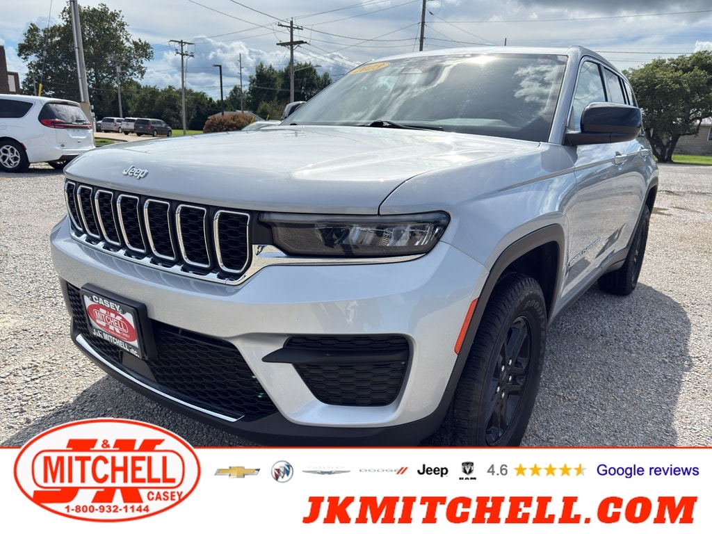 Used 2023 Jeep Grand Cherokee Laredo