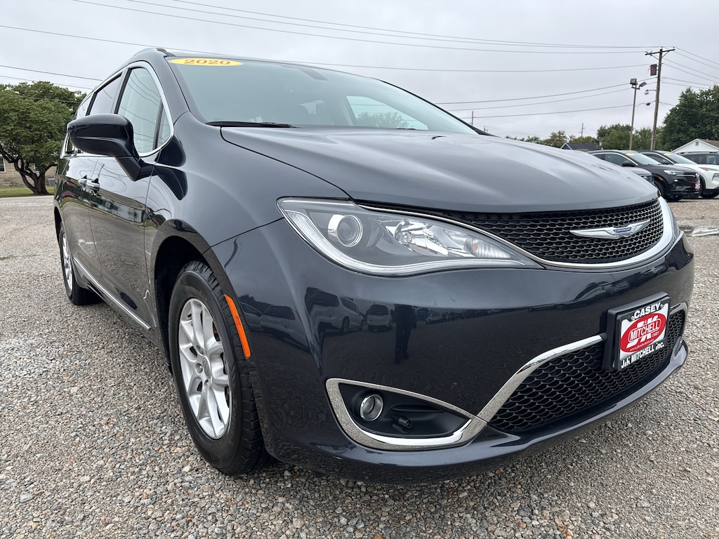 Used 2020 Chrysler Pacifica Touring L