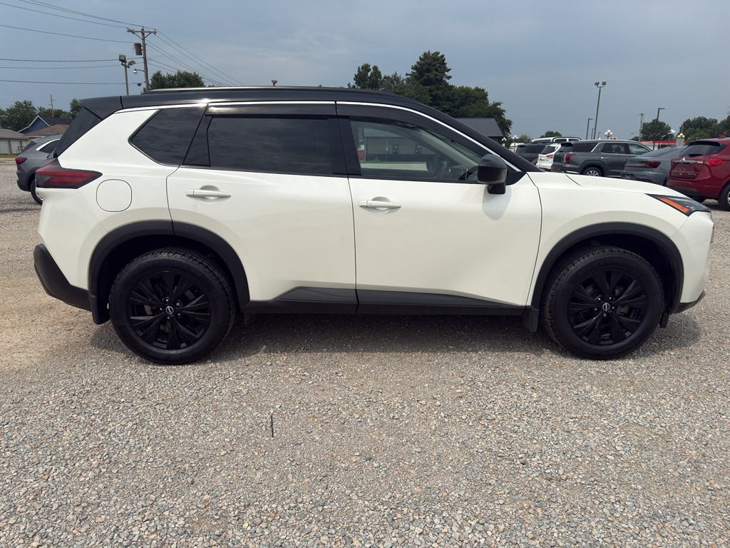 Used 2023 Nissan Rogue SV