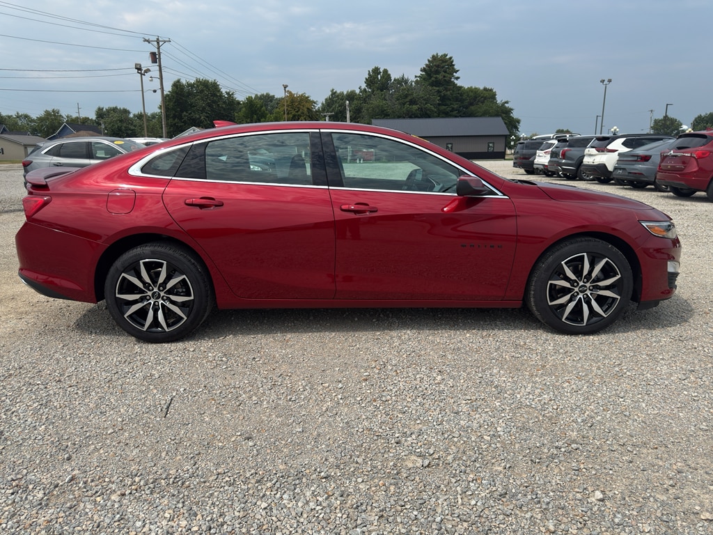 Used 2025 Chevrolet Malibu RS Car