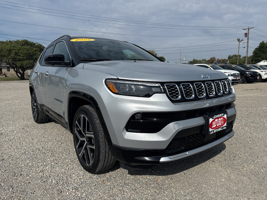 Used 2025 Jeep Compass Limited