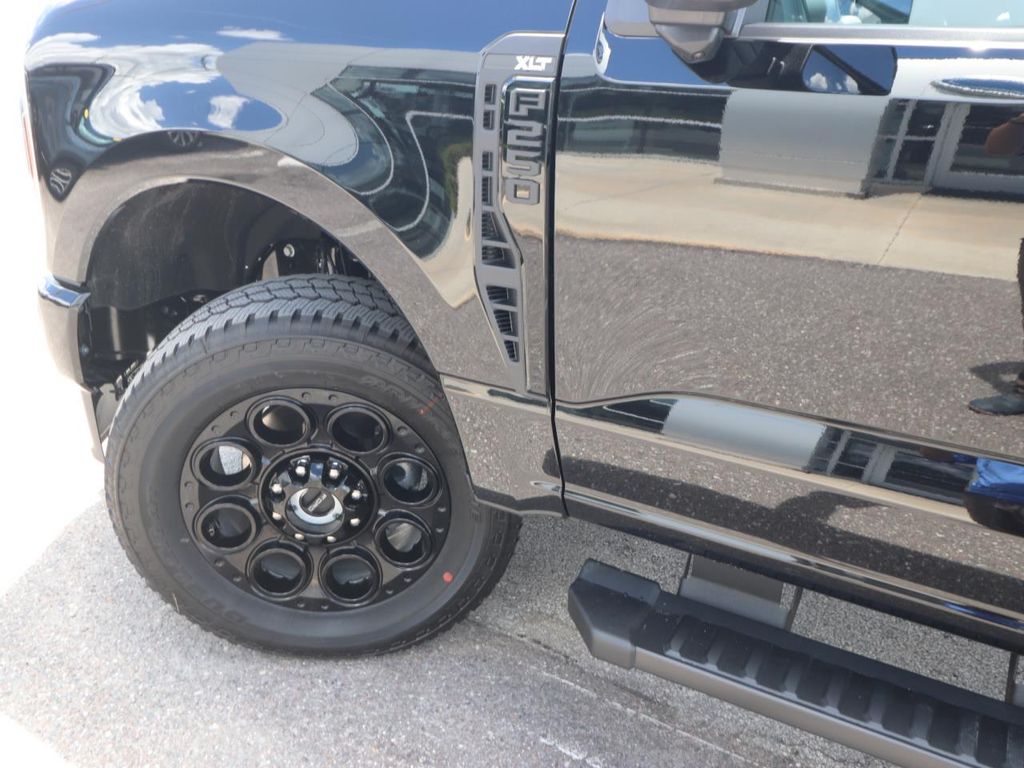 New 2026 Ford F-250SD ® XLT Truck