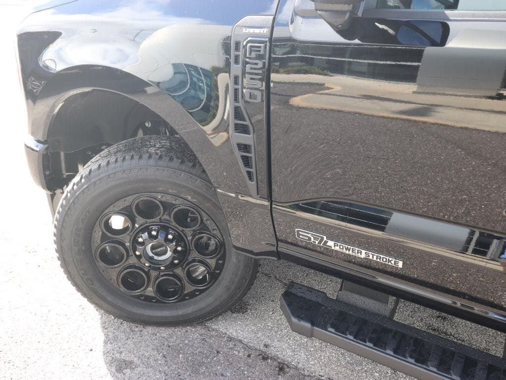 New 2026 Ford F-250SD ® Lariat® Truck