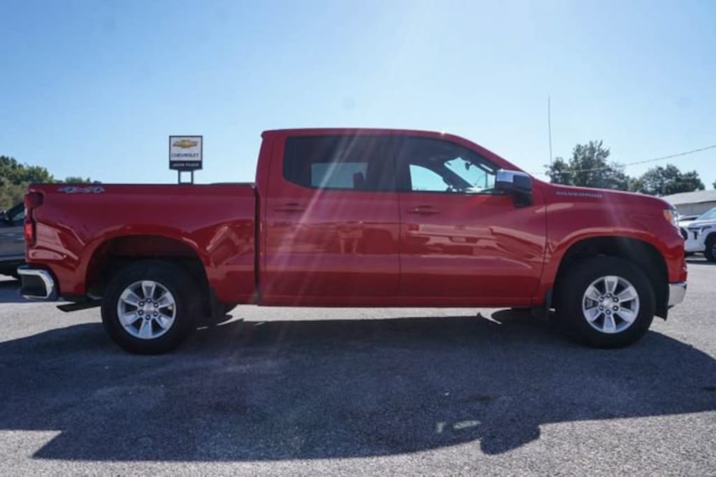 Used 2025 Chevrolet Silverado 1500 LT Truck Crew Cab