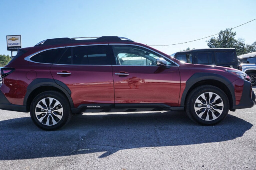 Used 2024 Subaru Outback Touring XT SUV