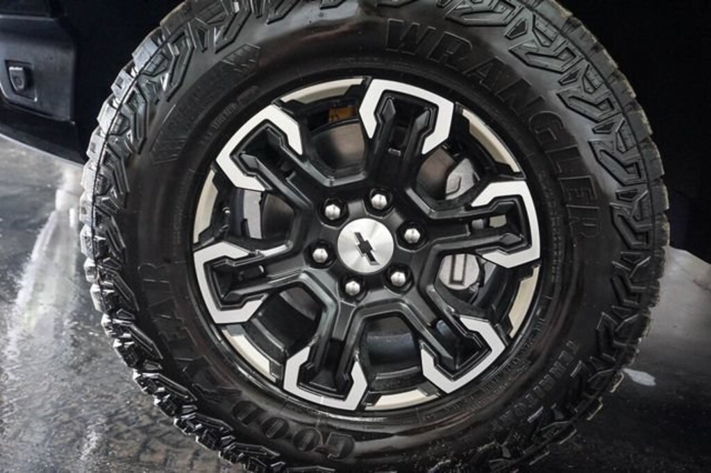 New 2026 Chevrolet Silverado 1500 ZR2 Truck