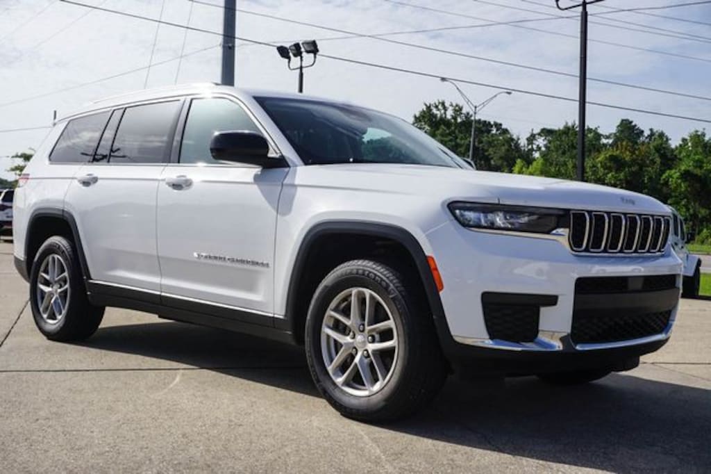 Used 2023 Jeep Grand Cherokee L Laredo SUV