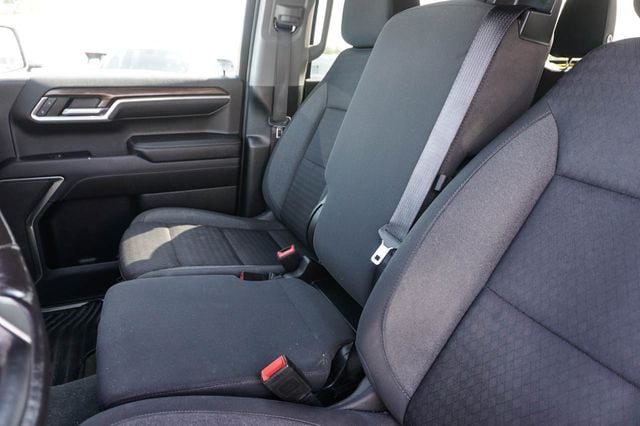 2023 Chevrolet Silverado 1500 LT - Photo 12