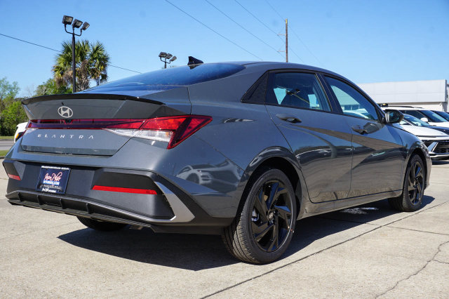 New 2026 Hyundai Elantra SEL Sport Plus Sedan