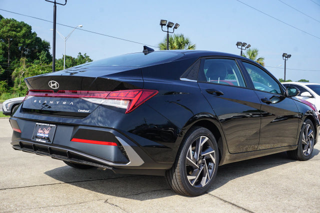 New 2026 Hyundai Elantra Limited Sedan