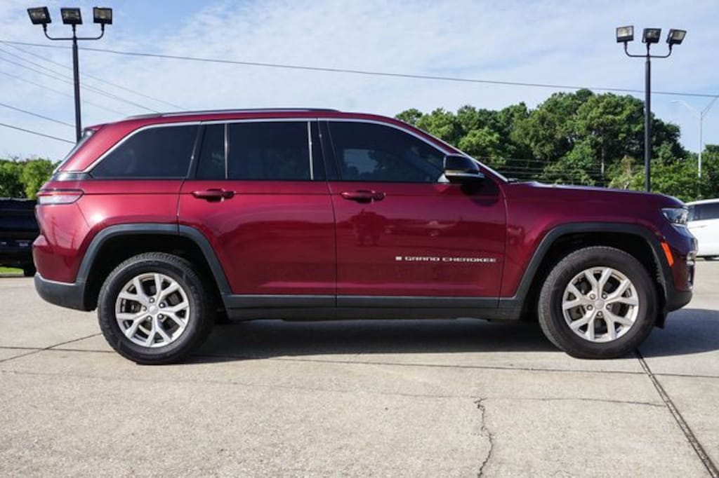 Used 2023 Jeep Grand Cherokee Limited SUV