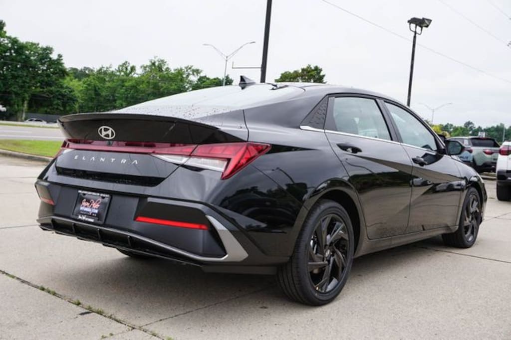 New 2026 Hyundai Elantra SEL Sport Plus Sedan