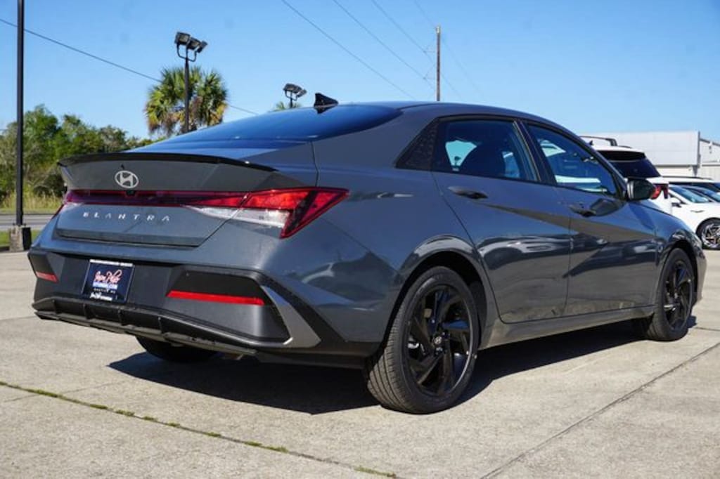 Used 2026 Hyundai Elantra SEL Sport Sedan