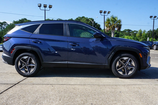New 2026 Hyundai Tucson SEL Plus FWD SUV