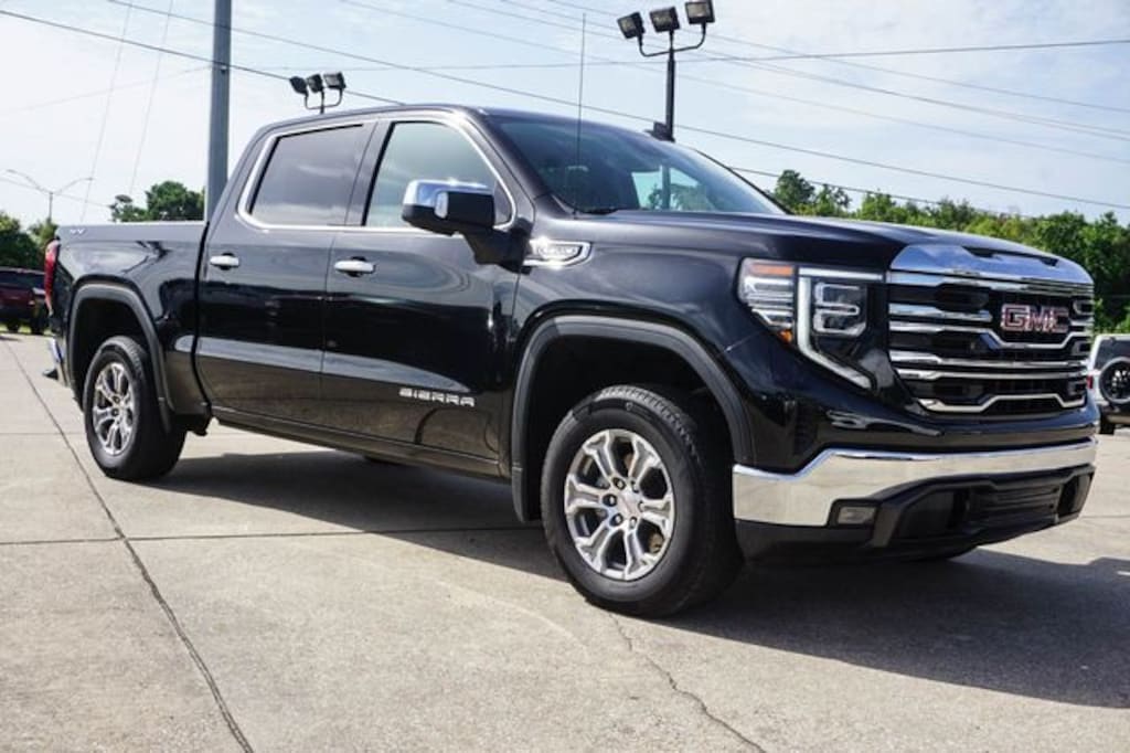 Used 2025 GMC Sierra 1500 SLT Truck