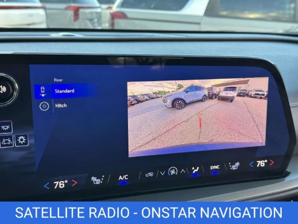 Used 2025 Chevrolet Traverse LT SUV