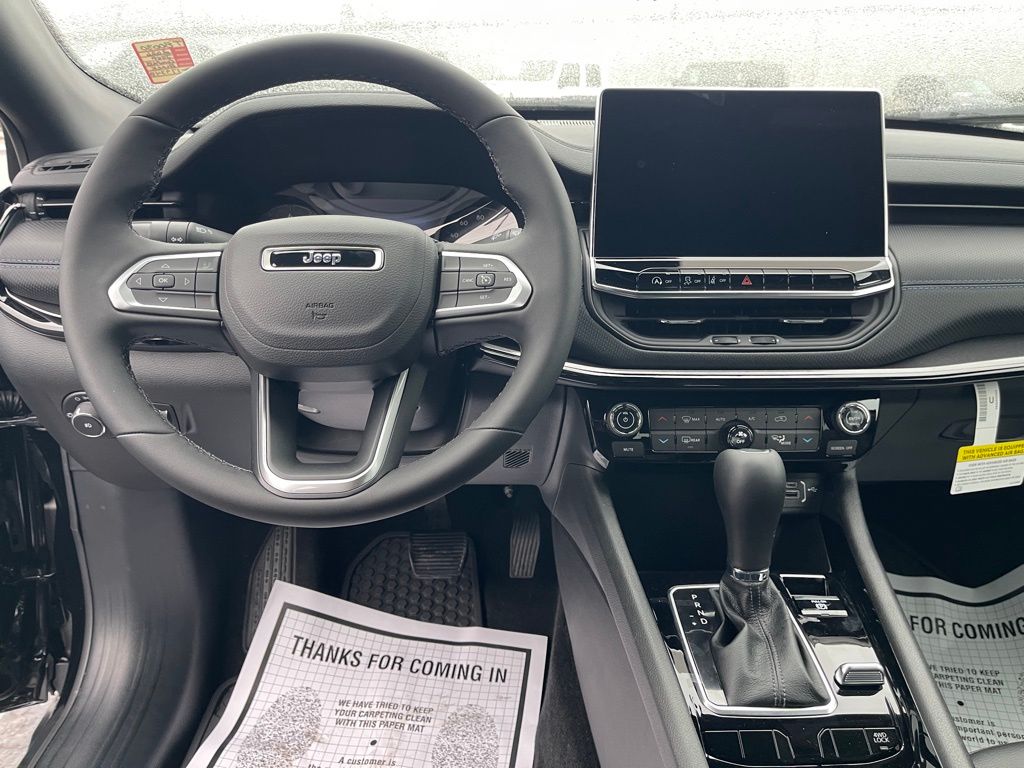 2026 Jeep Compass Latitude Altitude - Photo 13