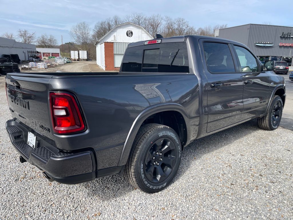 New 2026 Ram 1500 BIG HORN CREW CAB 4X4 5'7 BOX Pickup