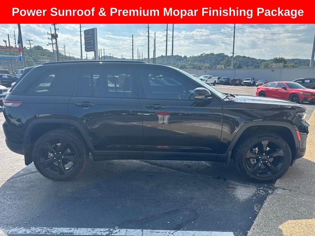 Used 2023 Jeep Grand Cherokee Altitude X SUV
