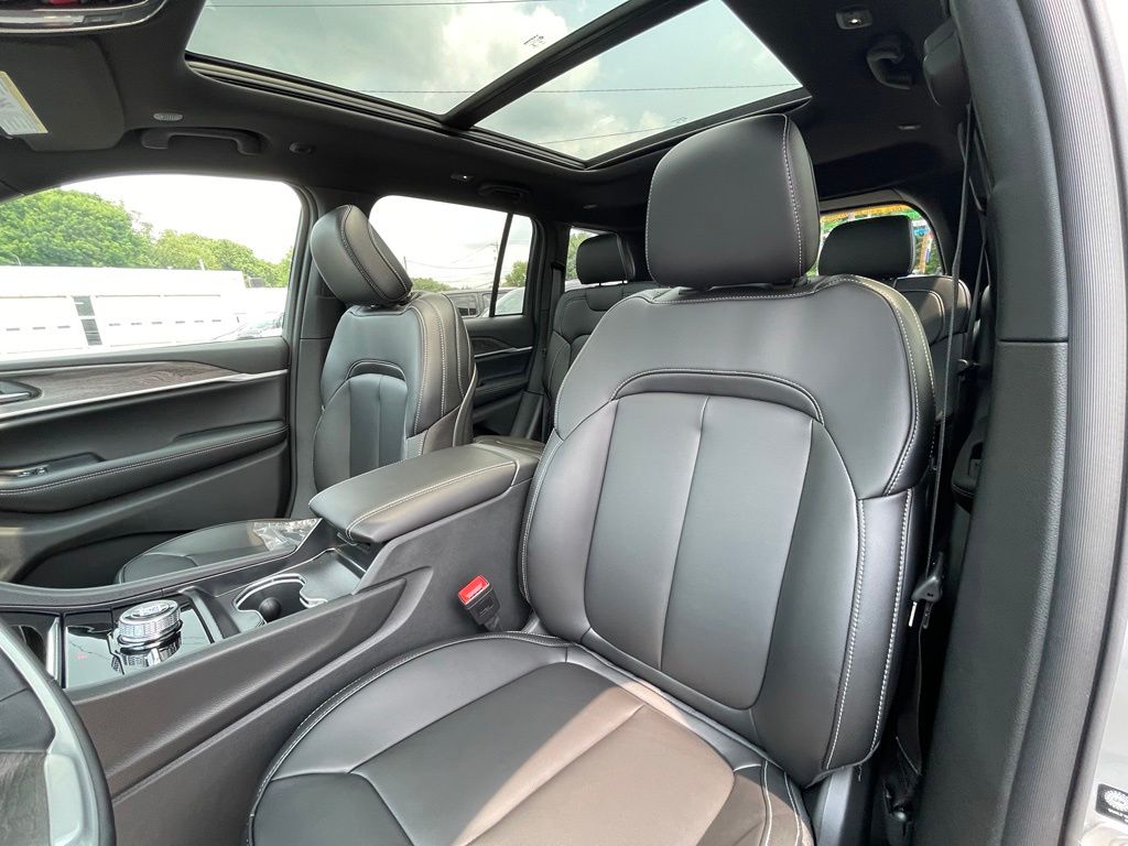 2026 Jeep Grand Cherokee Limited - Photo 18
