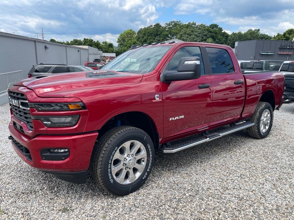 New 2026 Ram 2500 BIG HORN CREW CAB 4X4 6'4 BOX Pickup