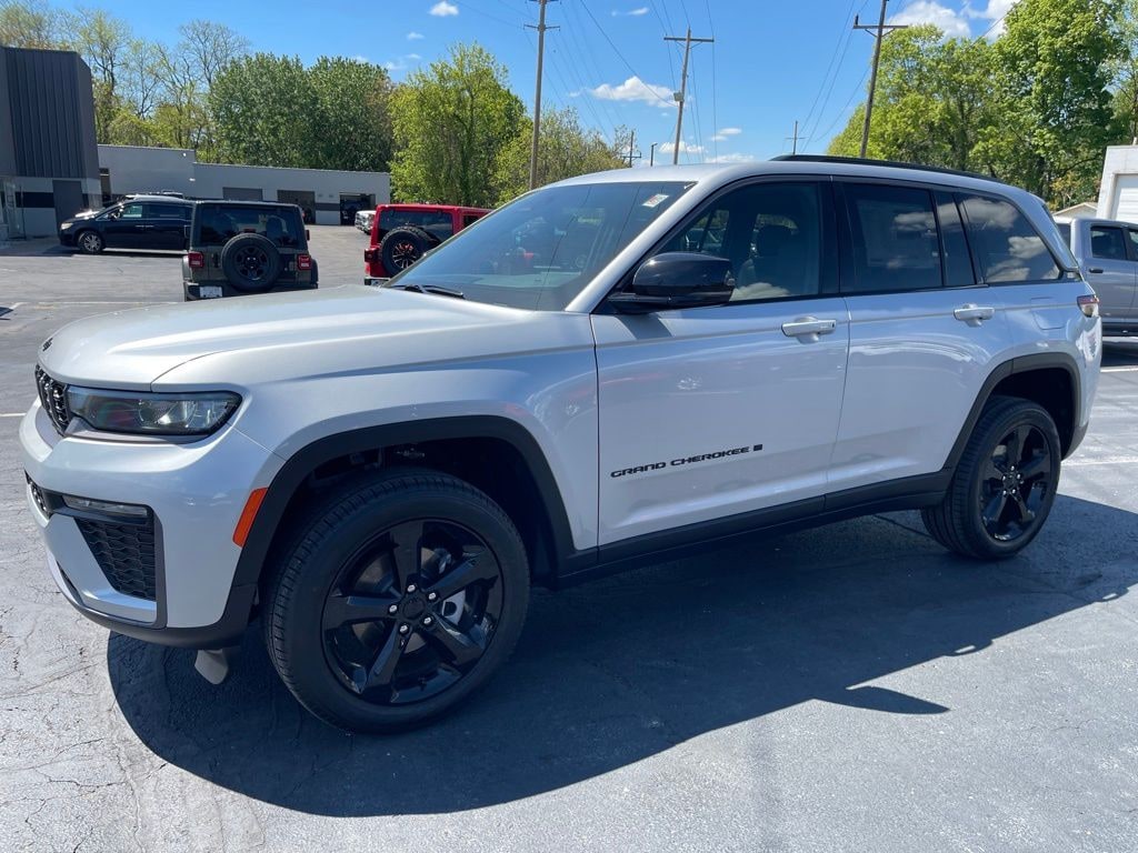 New 2026 Jeep Grand Cherokee LIMITED 4X4 Sport Utility