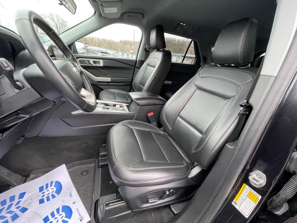 2022 Ford Explorer XLT - Photo 11
