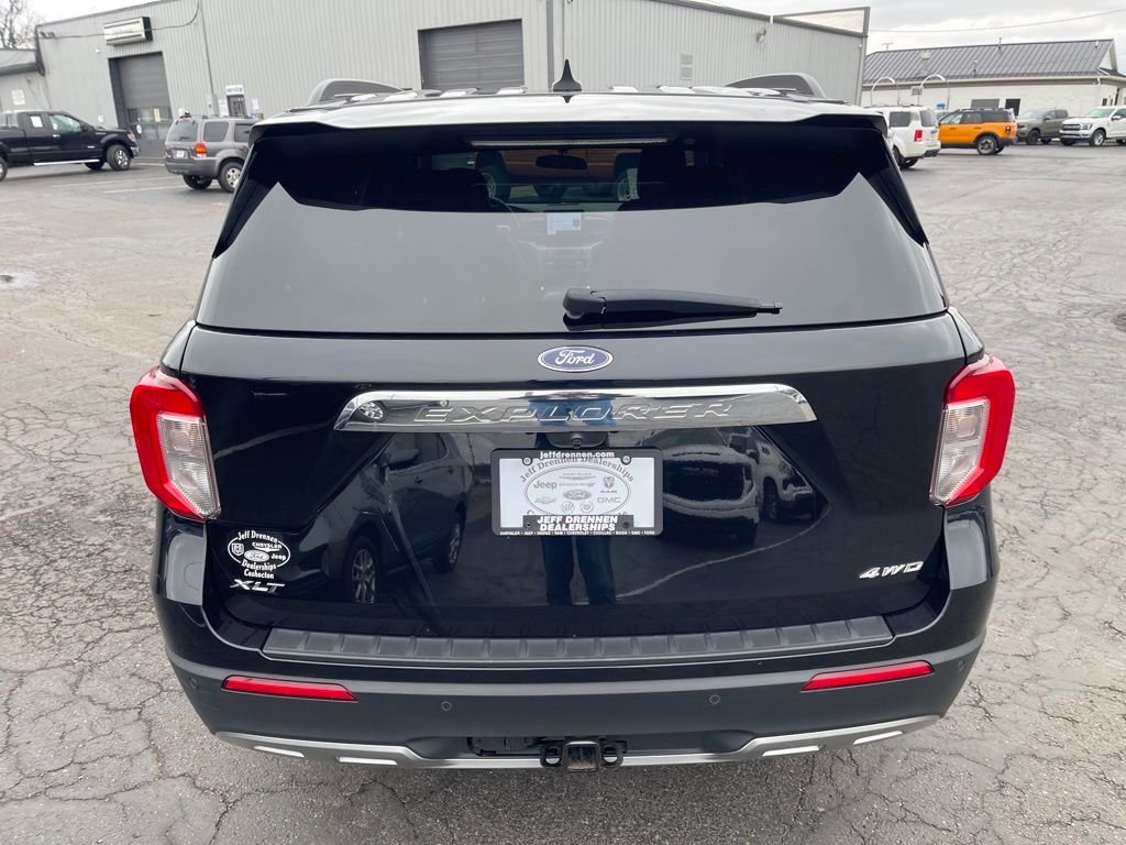 2022 Ford Explorer XLT - Photo 6