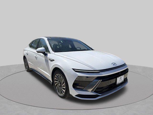 2026 Hyundai Sonata Hybrid Sedan 