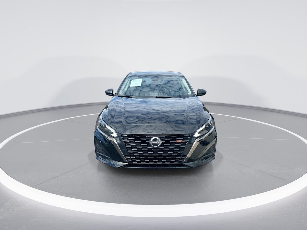 Used 2025 Nissan Altima SR Sedan
