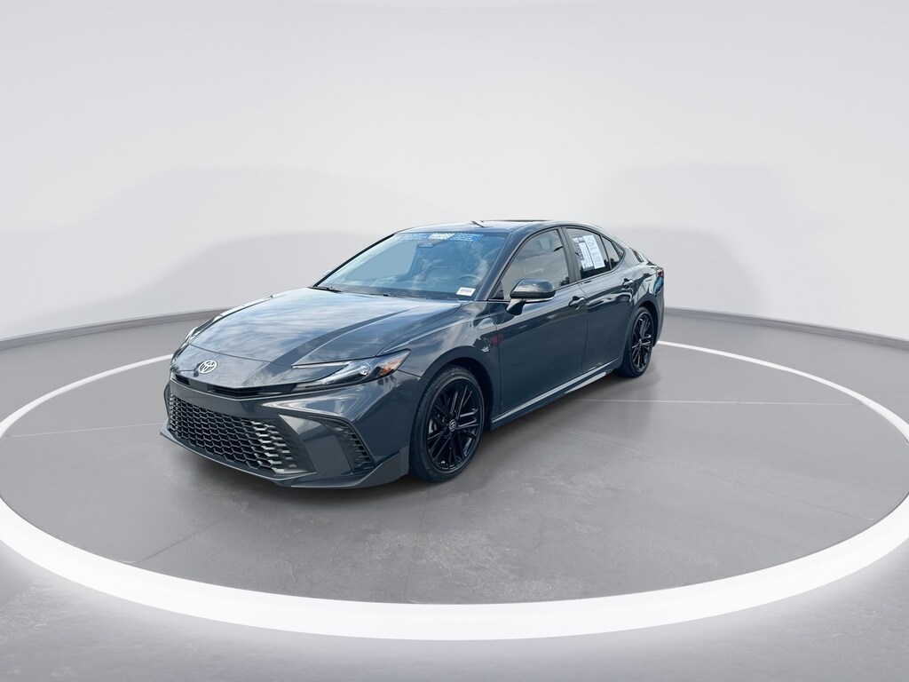 Used 2025 Toyota Camry SE Sedan