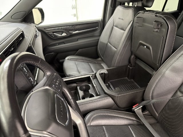 2022 GMC Yukon Denali - Photo 29