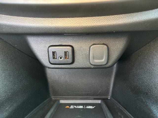 2023 Chevrolet Traverse 1LT - Photo 30