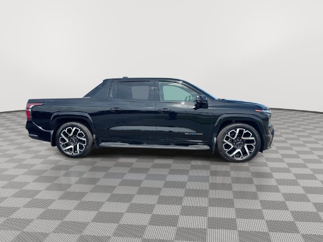 2025 Chevrolet Silverado EV RST - Photo 14