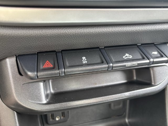 2022 Chevrolet Colorado LT - Photo 28