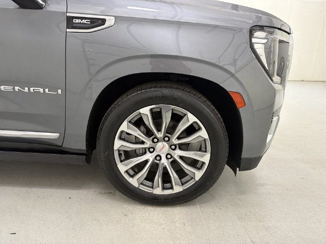 2022 GMC Yukon Denali - Photo 15
