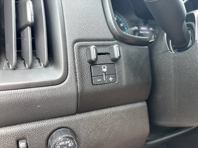 2022 Chevrolet Colorado LT - Photo 29