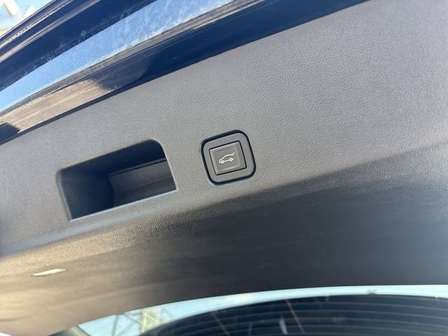 2026 GMC Acadia Elevation - Photo 17
