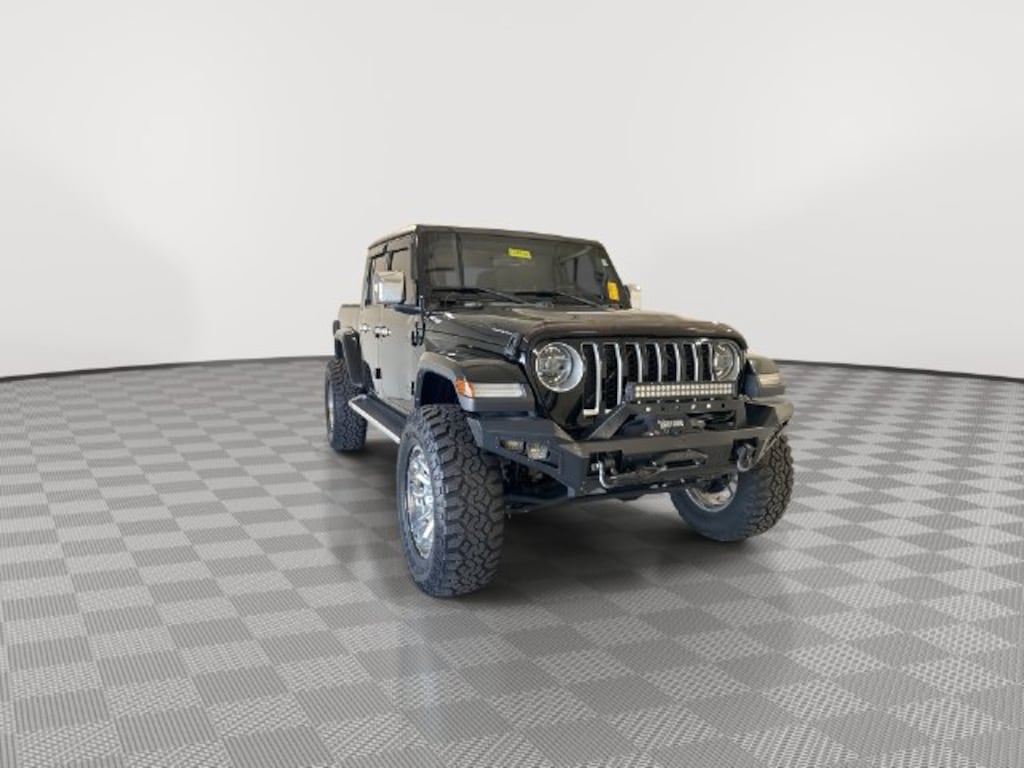 Used 2022 Jeep Gladiator Overland