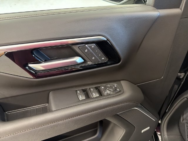 2026 Chevrolet Suburban High Country - Photo 24