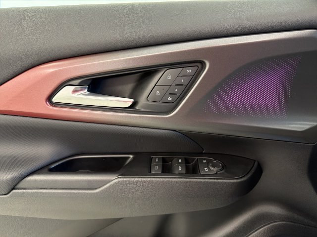 2026 Chevrolet Equinox EV RS - Photo 25