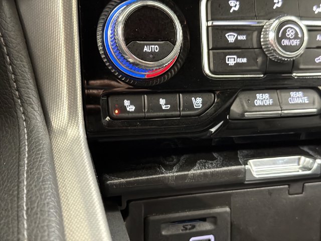 2022 GMC Yukon Denali - Photo 36
