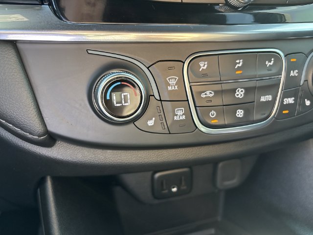 2023 Chevrolet Traverse 1LT - Photo 32