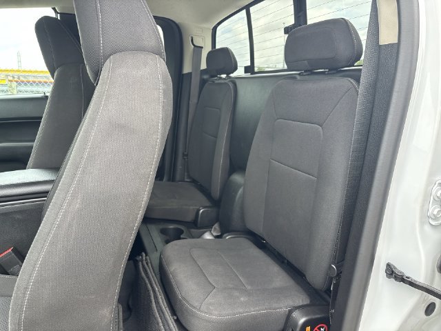 2022 Chevrolet Colorado LT - Photo 17
