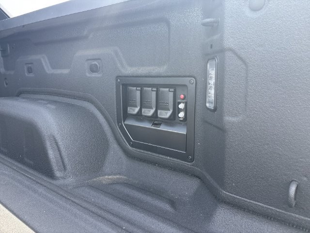 2025 Chevrolet Silverado EV RST - Photo 18