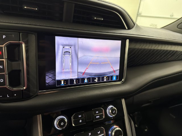 2022 GMC Yukon Denali - Photo 32