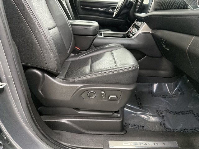 2022 GMC Yukon Denali - Photo 24