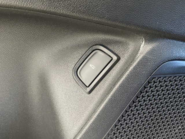 2025 Chevrolet Blazer EV LT - Photo 29