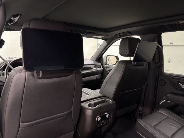 2022 GMC Yukon Denali - Photo 21